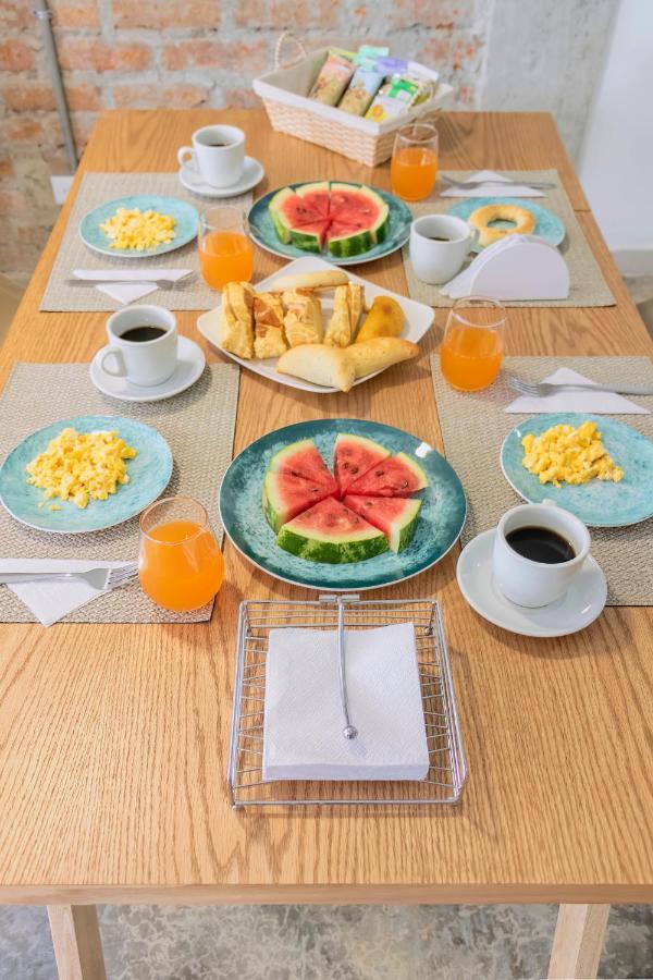 Ventiuna Hotel Y Coliving Перейра Екстериор снимка