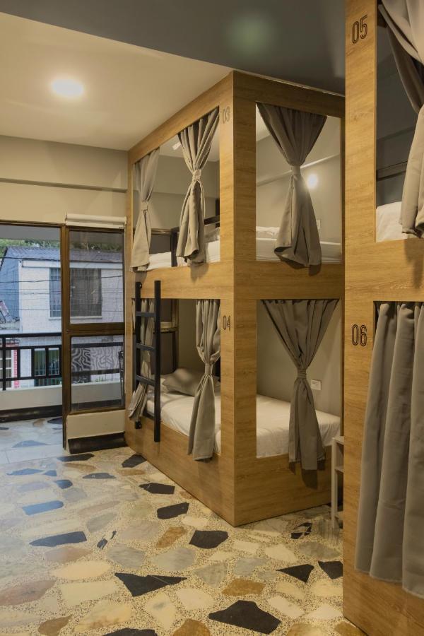 Ventiuna Hotel Y Coliving Перейра Екстериор снимка