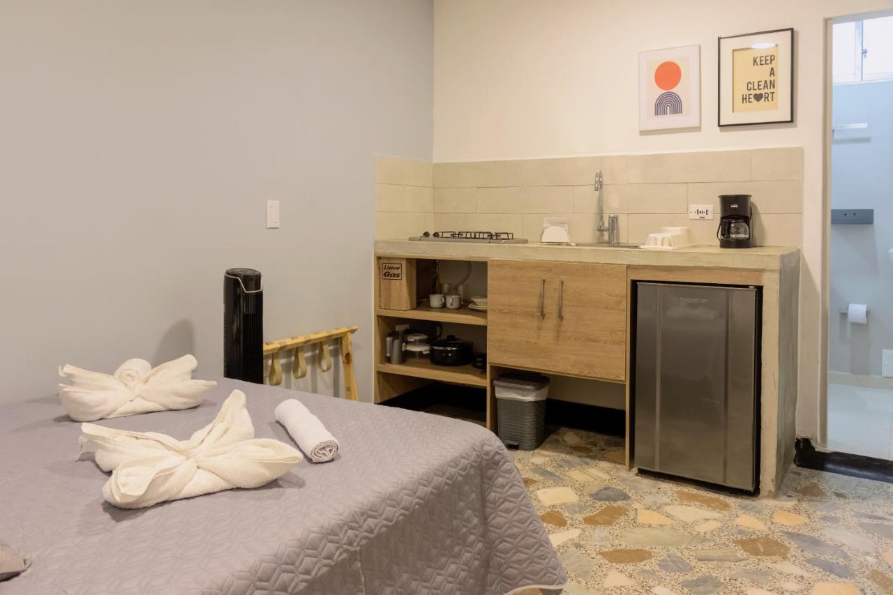 Ventiuna Hotel Y Coliving Перейра Екстериор снимка