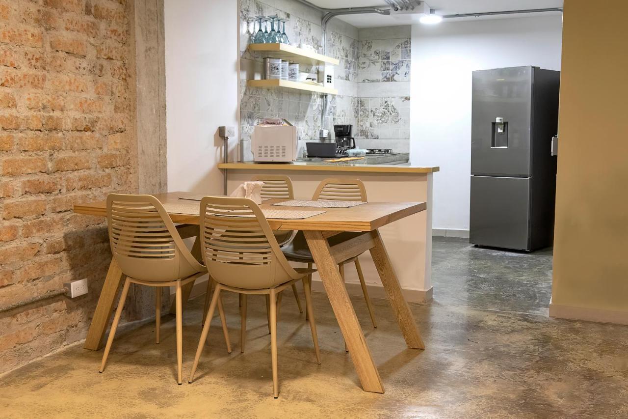 Ventiuna Hotel Y Coliving Перейра Екстериор снимка