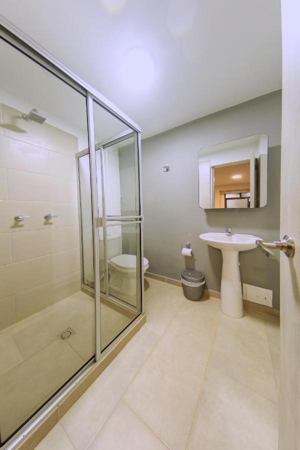 Ventiuna Hotel Y Coliving Перейра Екстериор снимка