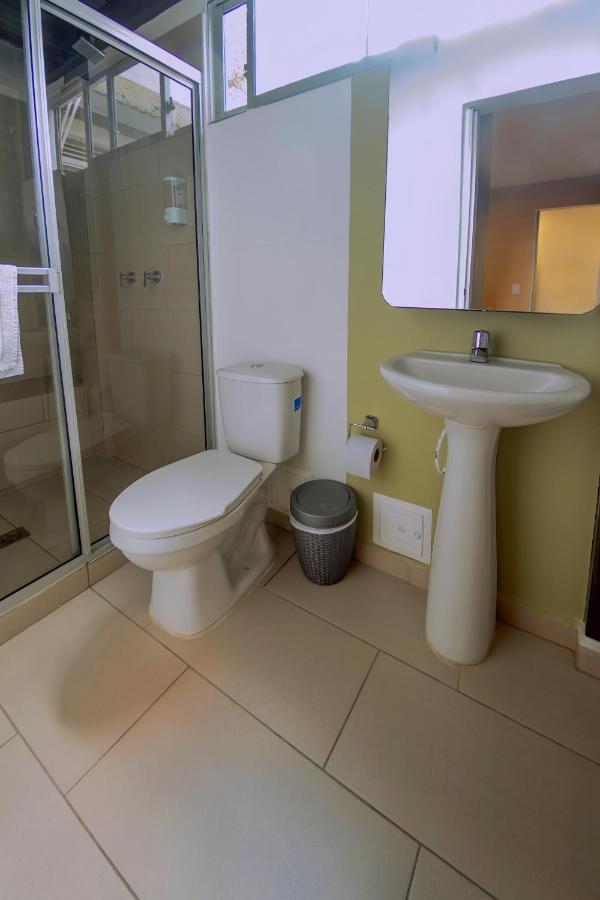 Ventiuna Hotel Y Coliving Перейра Екстериор снимка