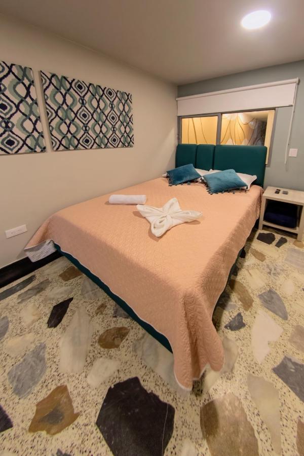 Ventiuna Hotel Y Coliving Перейра Екстериор снимка